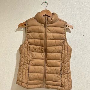 Love Tree Ultra Light packable Puffy Vest Tan/Brown Women’s size SMALL